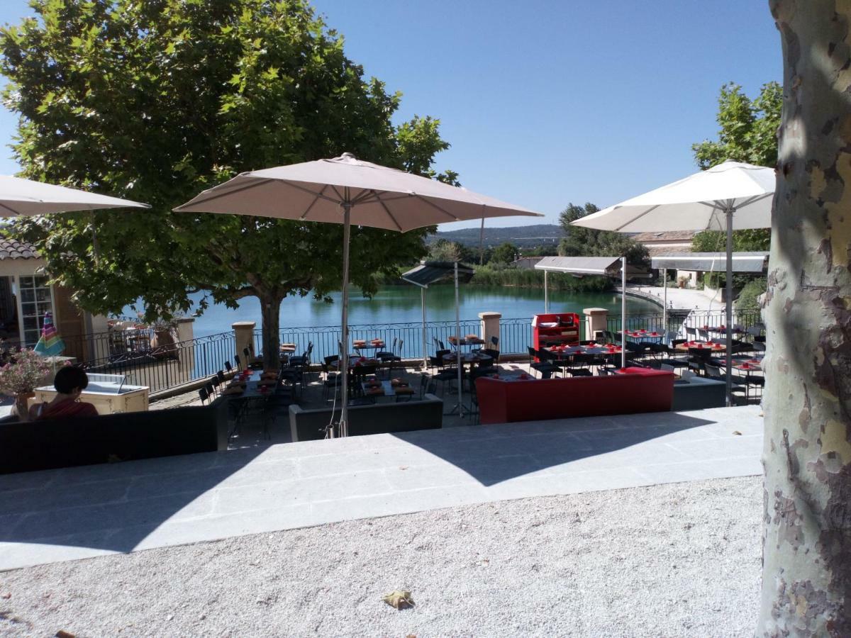 Charmant T2 Climatise Avec Belle Vue , Golf De Pont-Royal Mallemort Exteriér fotografie